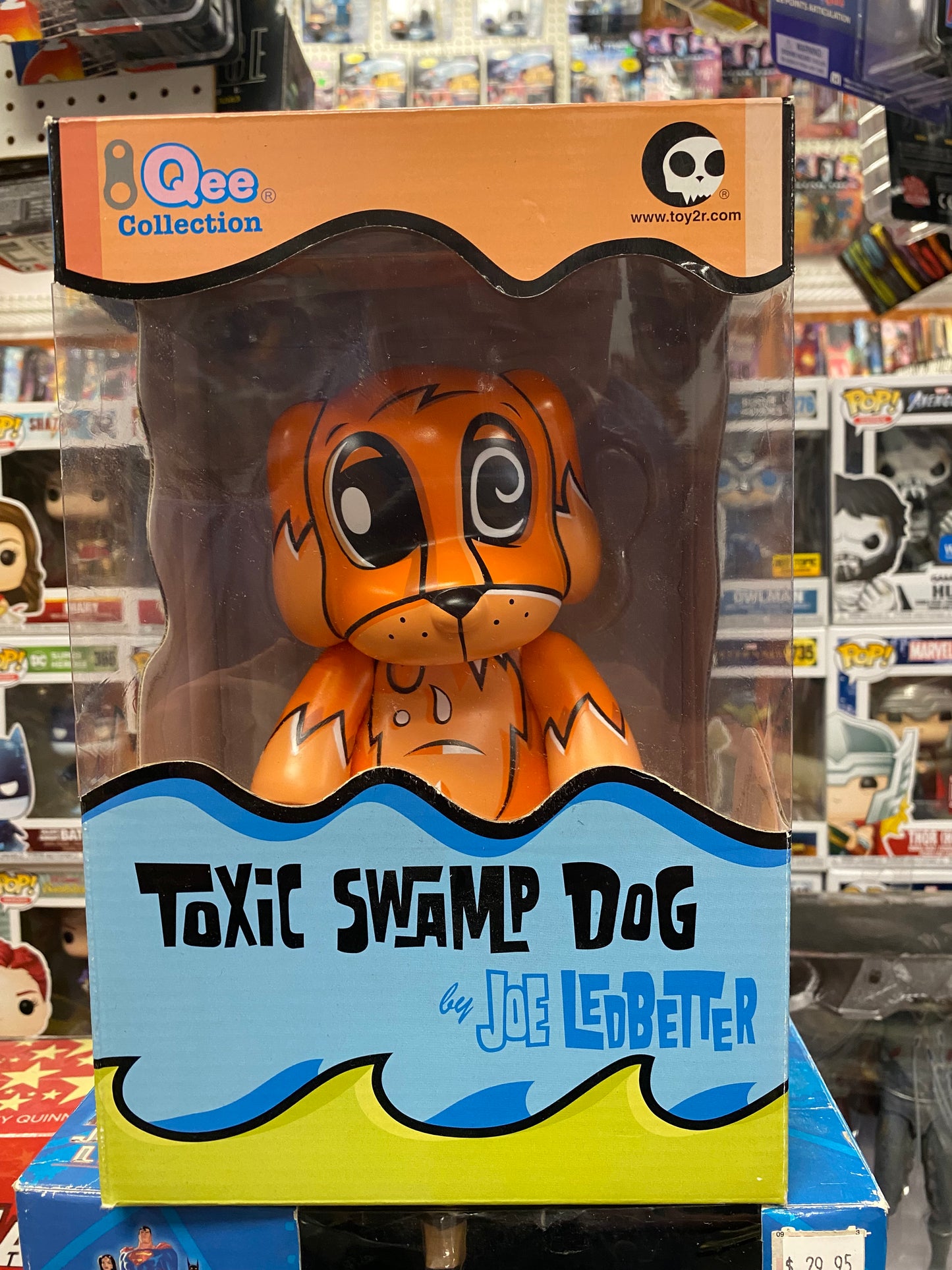 Toy2R: Qee: Toxic Swamp Dog