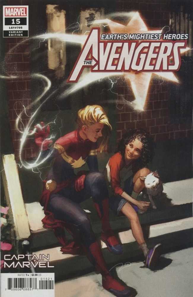 Avengers #15 Parel Captain Marvel Variant